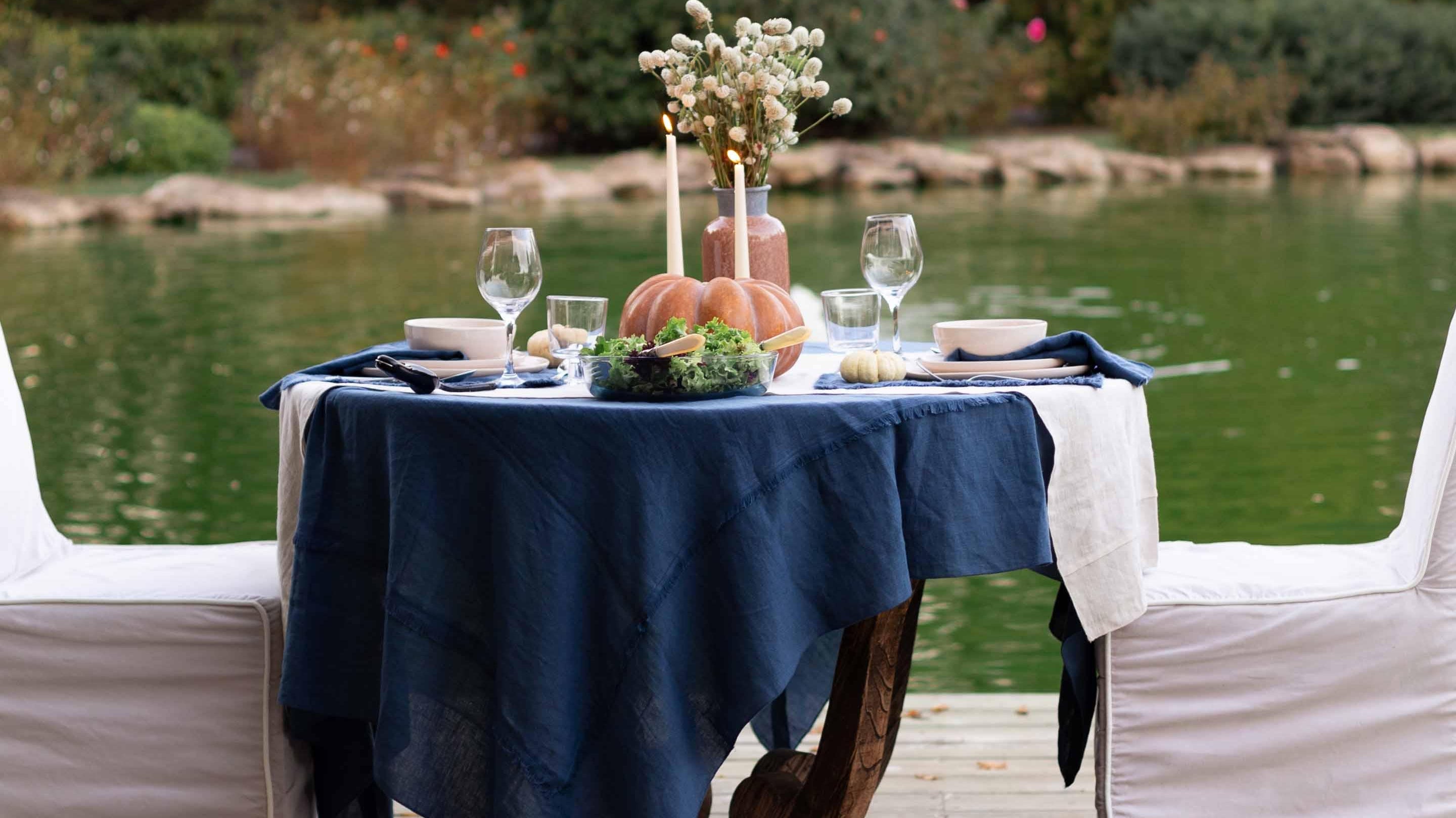 Zamanın Trendi: Keten&Tensel Masa Örtüsüyle Modern Bir Dokunuş Ekleyin