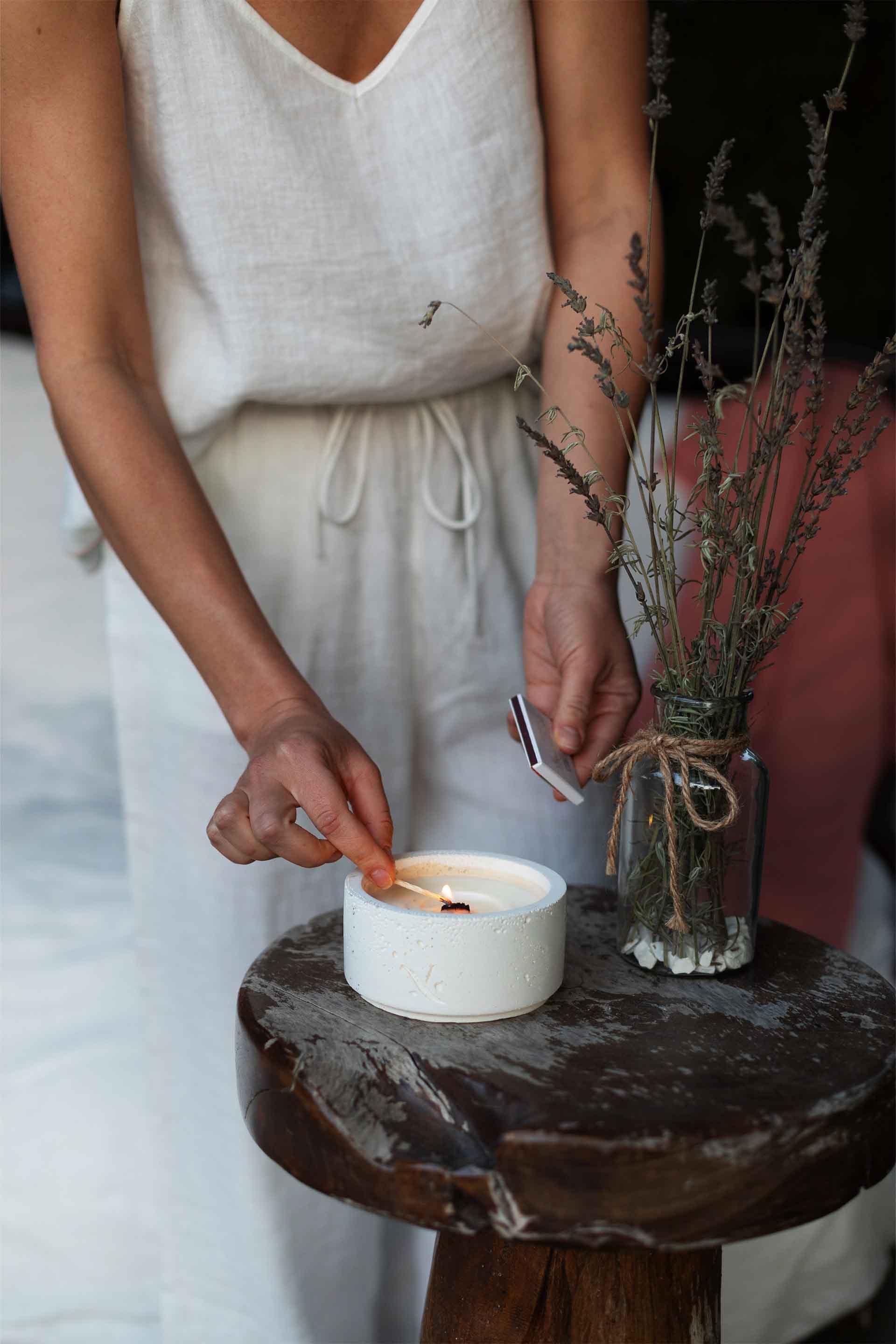 Mirena Deniz Esintisi Kokulu Dekoratif Alçı Saksılı Mum 160 Gr Jojomia Kokulu Mum