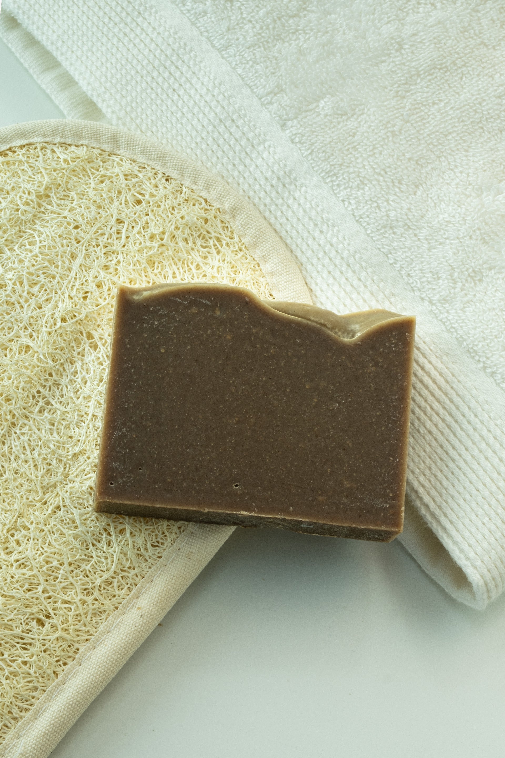 Doğal Soğuk Sıkım Canlandırıcı Kahveli ve Kakaolu Sabun 120 Gr JOJOMIA Katı Sabun