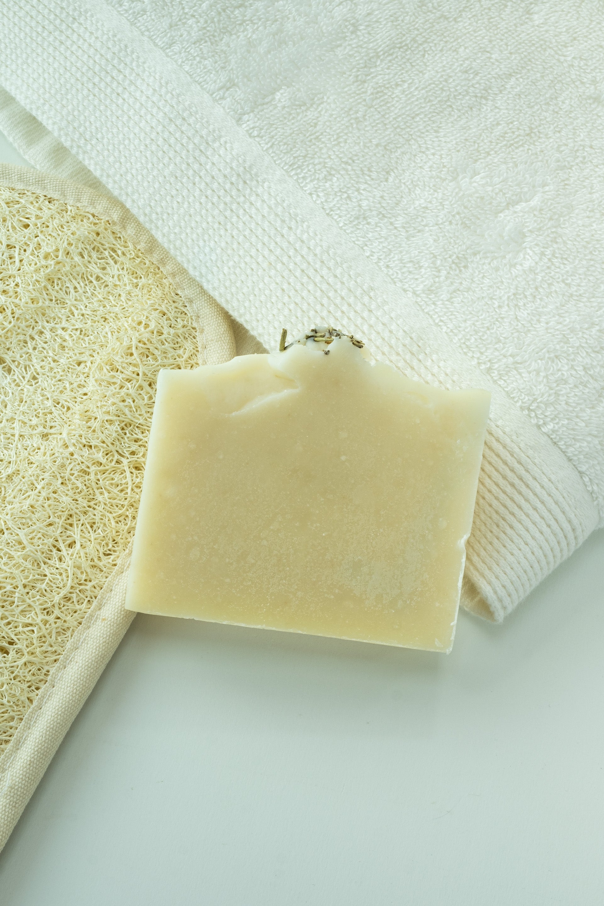 Doğal Soğuk İşlem Sıkılaştırma Etkili Biberiyeli Sabun 120 Gr JOJOMIA Katı Sabun