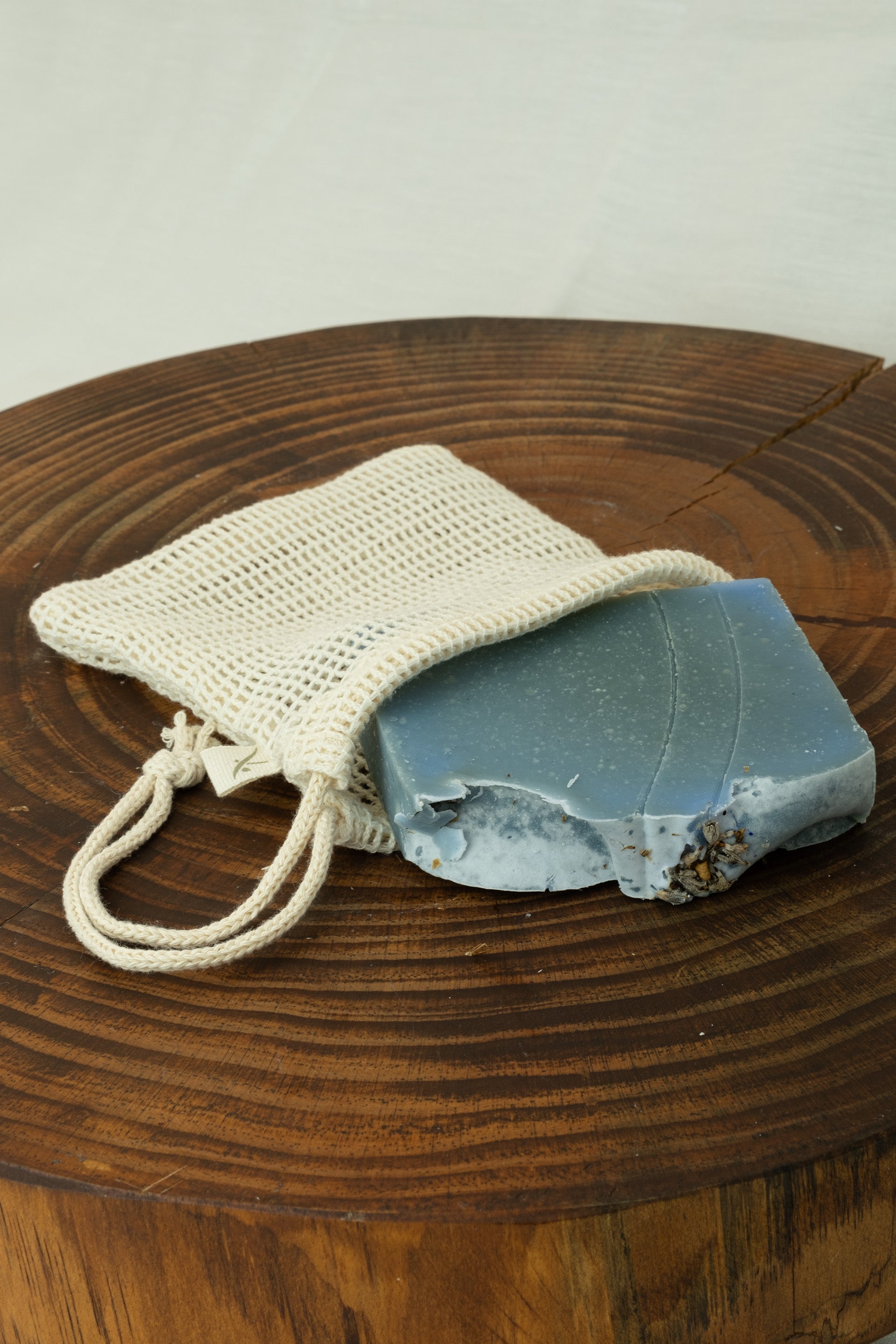 Doğal Soğuk İşlem Nemlendirici Lavantalı Sabun 120 Gr JOJOMIA Katı Sabun