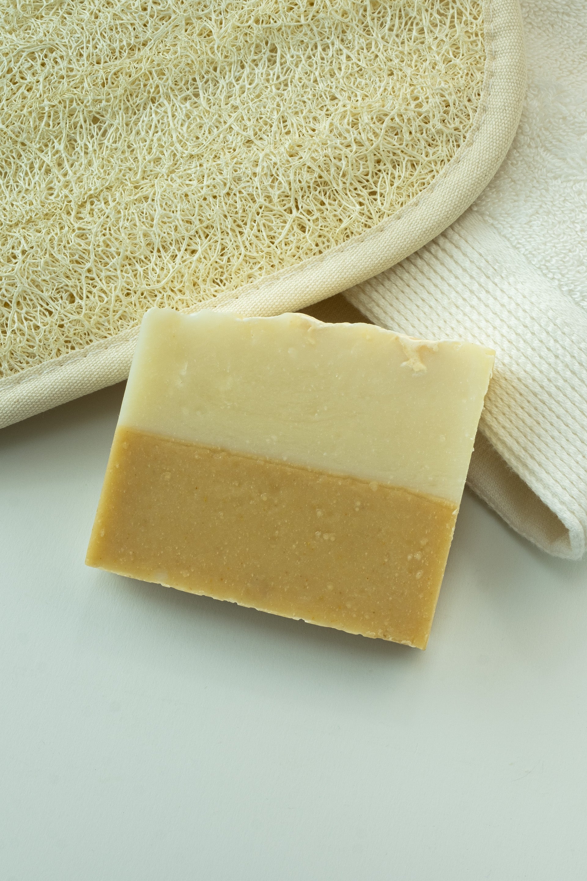 Doğal Soğuk İşlem Hassas Ciltler İçin Papatyalı Bebek Sabunu 120 Gr JOJOMIA Katı Sabun