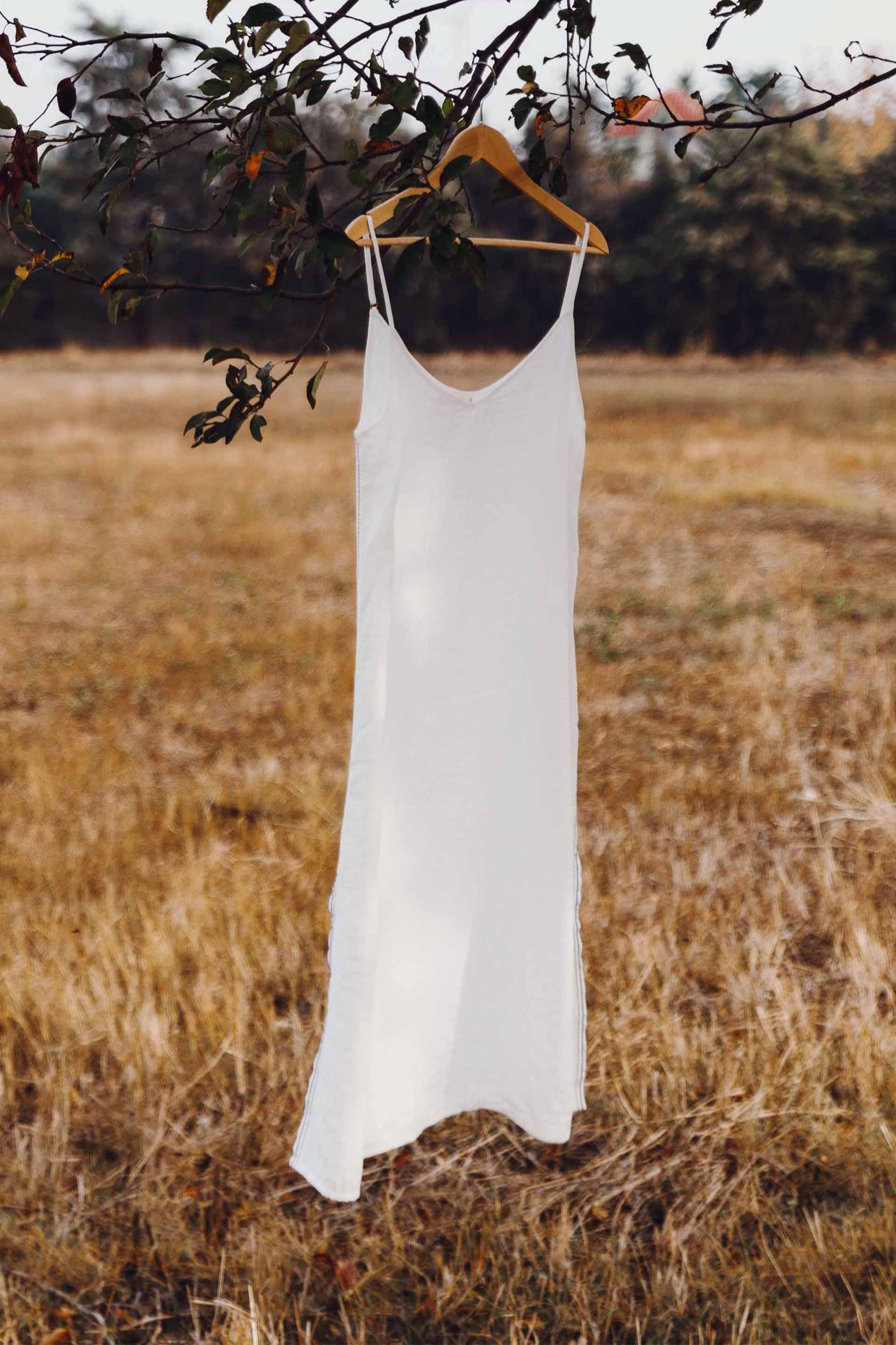 Este Askılı Yırtmaçlı Uzun Günlük Elbise Jojomia Askılı Elbise