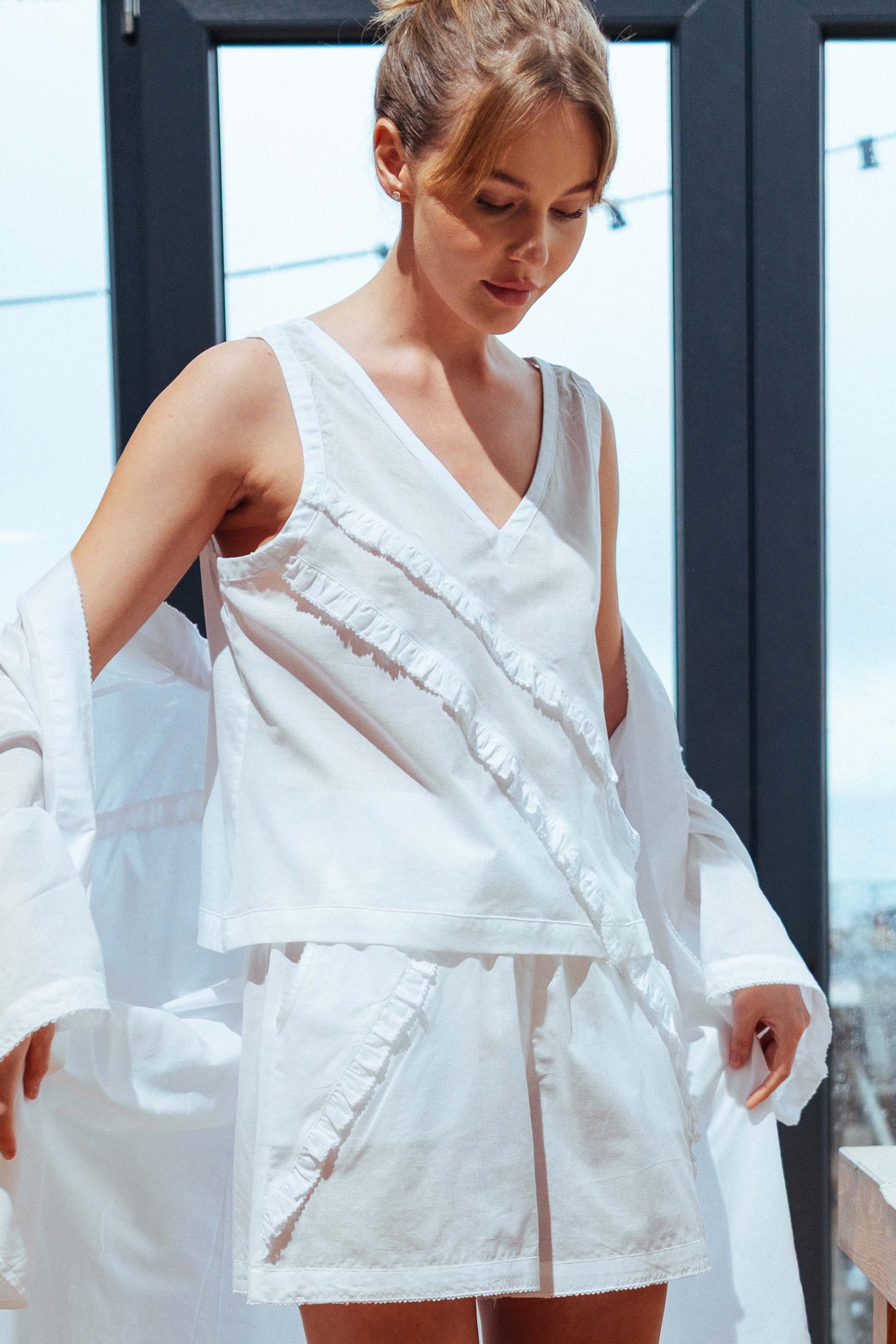 Alin Askılı Üst Jojomia Askılı Üst