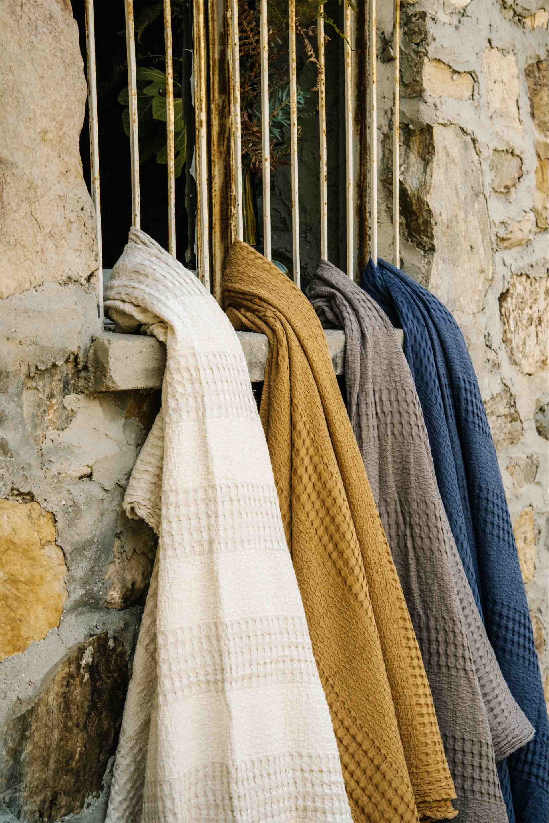 Alyssa Çift Kişilik Yatak Örtüsü 240x260 Jojomia Yatak Örtüsü