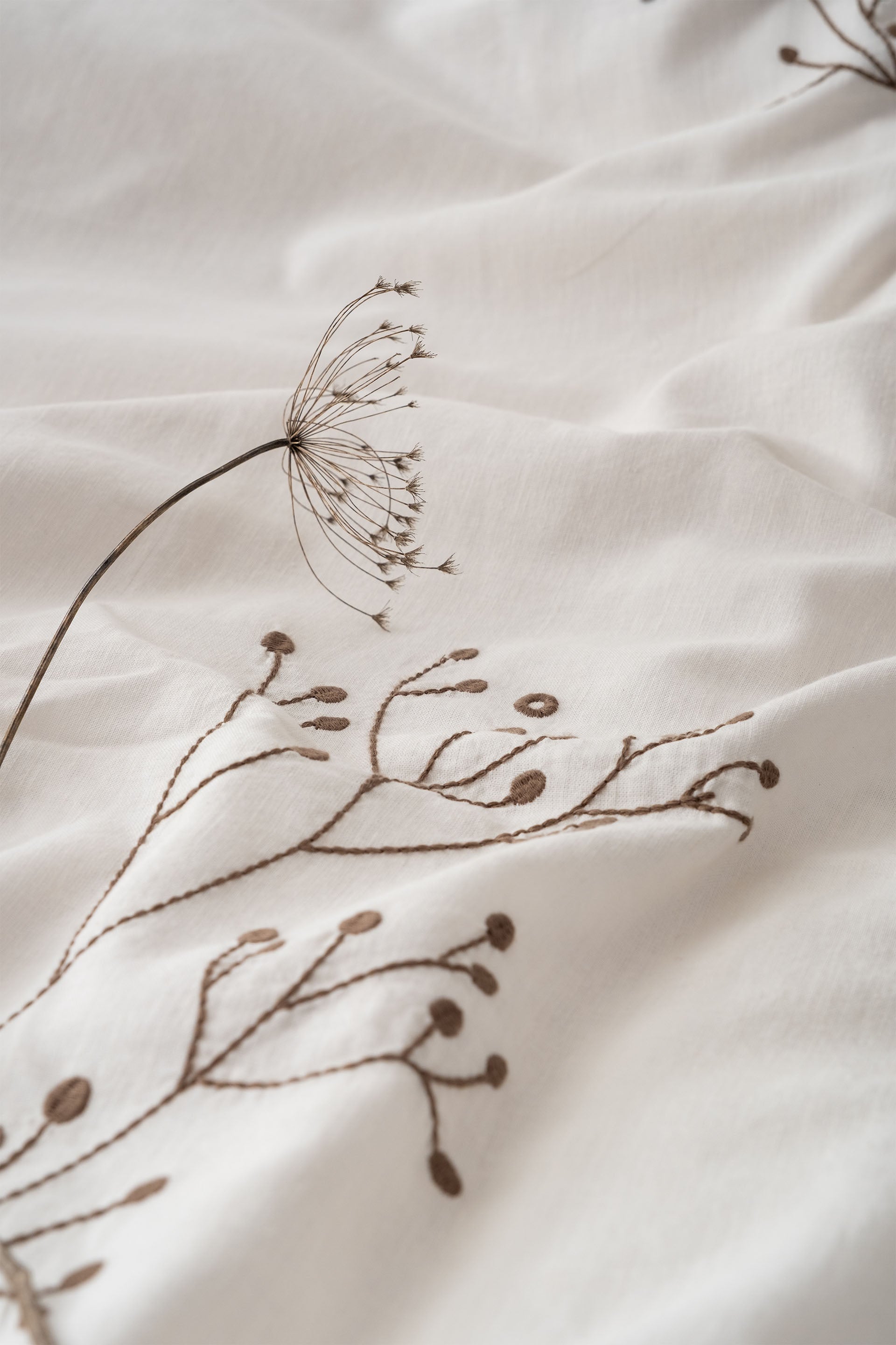 Liz Nevresim Takımı Toprak-Krem 200x220 Jojomia Nevresim Takımı