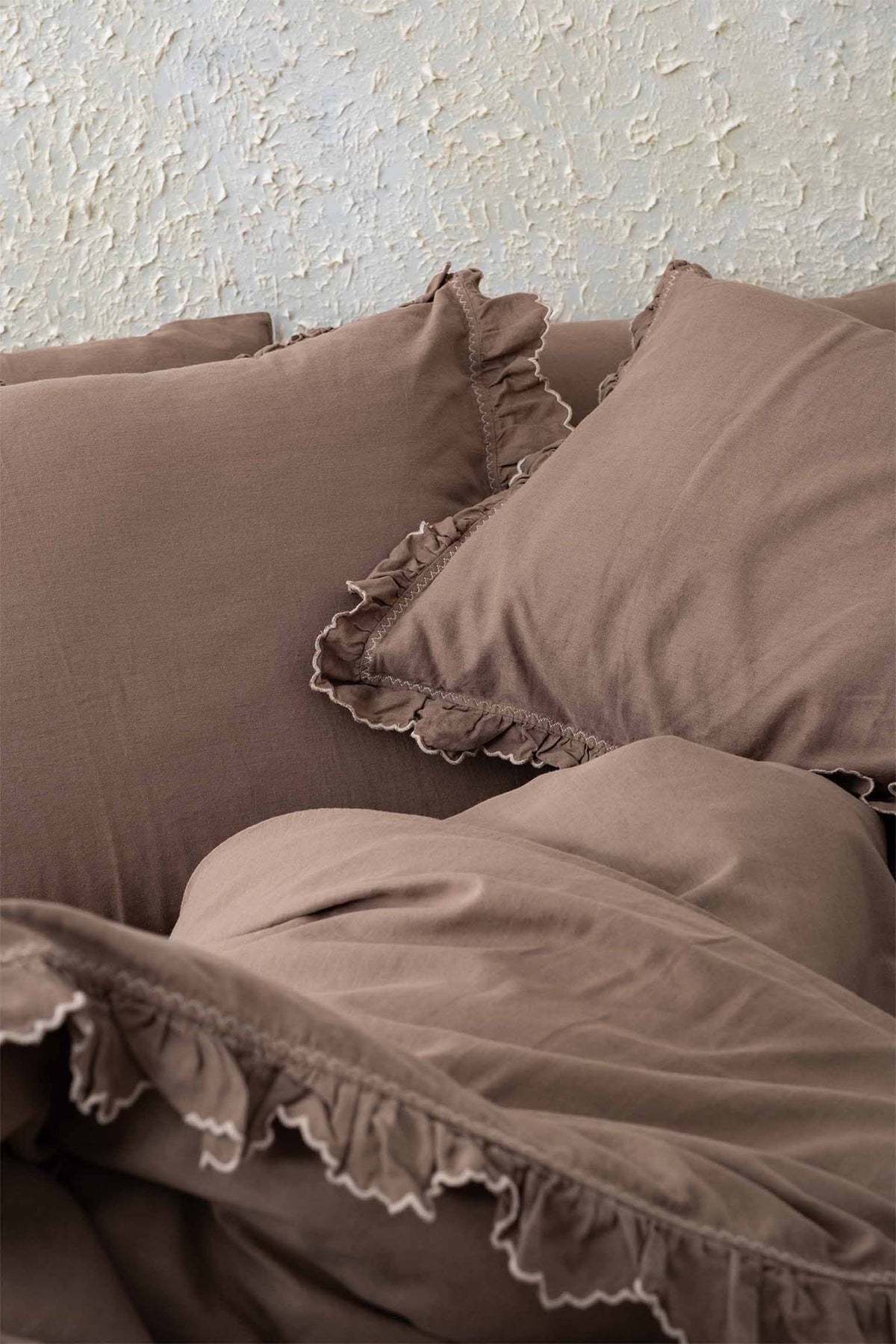 Nina Oxford Yastık Kılıfı Krem İşlemeli Fırfırlı | 50×70 cm | Tekli Jojomia Yastık Kılıfı