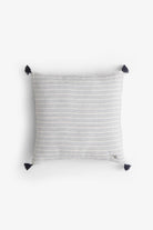 Larin Kırlent Kılıfı 45x45 Çizgili Püsküllü Jojomia Kırlent Kılıfı