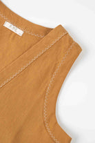 Nina Crop Üst V Yaka Nakış Detaylı Jojomia T-Shirt