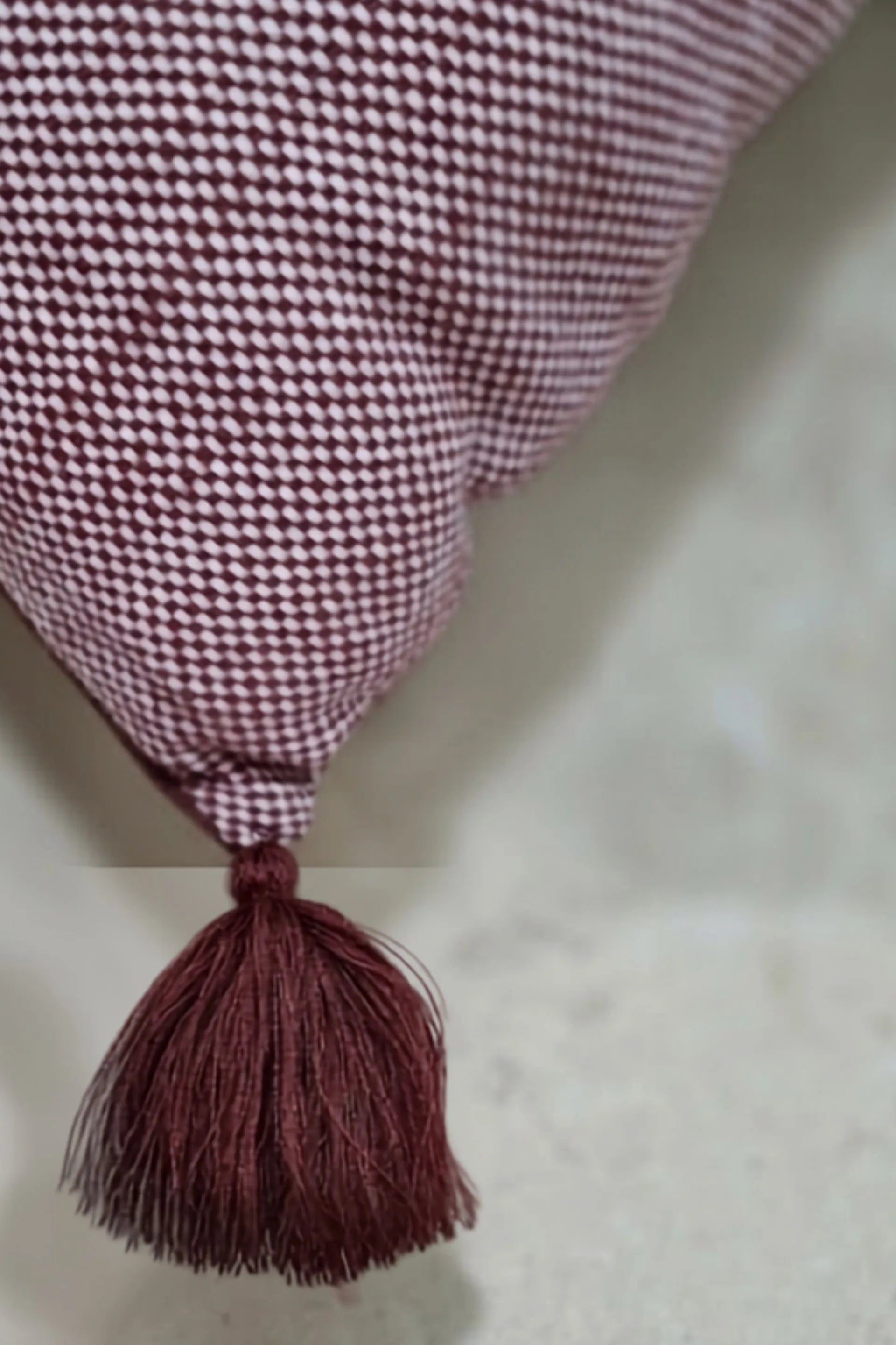 Nysa Nakış Detaylı Püsküllü Dekoratif Kırlent Kılıfı 45x45 Jojomia Kırlent Kılıfı