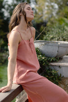 Sofia Askılı Uzun Elbise Beyaz, Bağcık Detayı Yakın Çekim | Jojomia